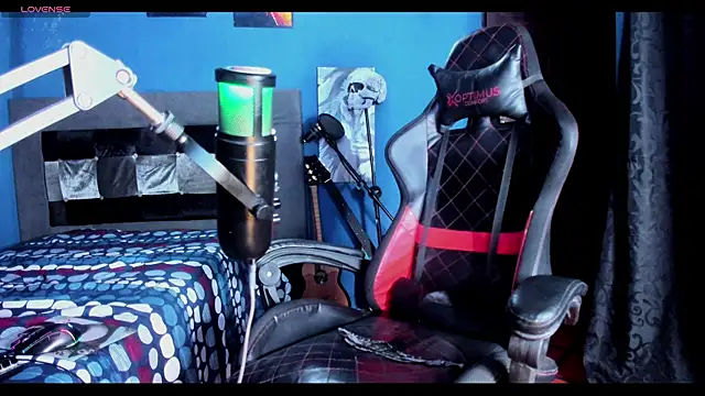 Snapshot of kenintoro chatting on September 24, 10:46 pm kenintoro online show from September 24, 10:46 pm