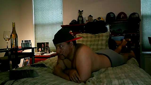 Snapshot of pimpdaddy4ever chatting on January 21, 8:43 pm pimpdaddy4ever online show from January 21, 8:43 pm