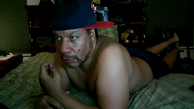 Snapshot of pimpdaddy4ever chatting on January 24, 12:20 am pimpdaddy4ever online show from January 24, 12:20 am