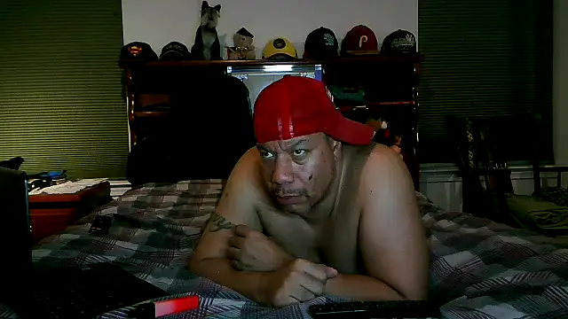 Snapshot of pimpdaddy4ever chatting on January 30, 12:07 am pimpdaddy4ever online show from January 30, 12:07 am