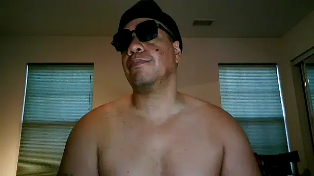 Snapshot of pimpdaddy4ever chatting on February 21, 10:15 pm pimpdaddy4ever online show from February 21, 10:15 pm