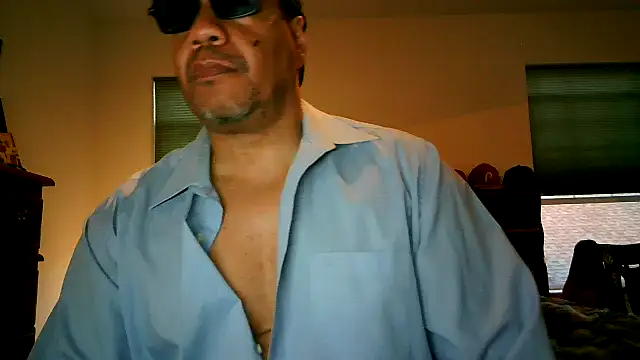 Snapshot of pimpdaddy4ever chatting on March 10, 10:45 pm pimpdaddy4ever online show from March 10, 10:45 pm