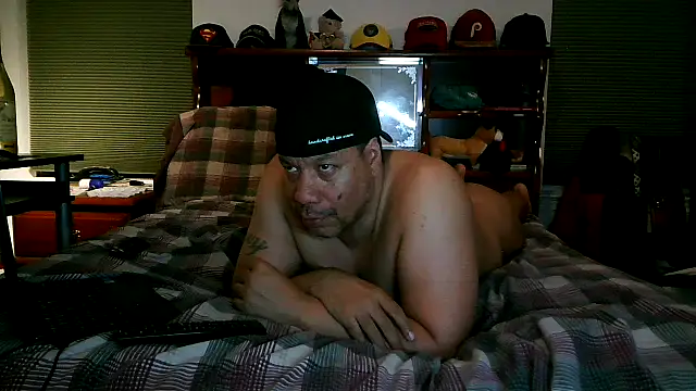 Snapshot of pimpdaddy4ever chatting on March 11, 6:21 am pimpdaddy4ever online show from March 11, 6:21 am