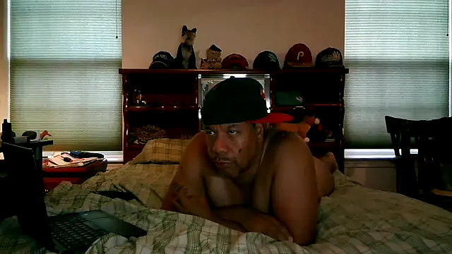 Snapshot of pimpdaddy4ever chatting on September 10, 2:50 pm pimpdaddy4ever online show from September 10, 2:50 pm