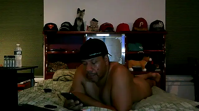 Snapshot of pimpdaddy4ever chatting on September 12, 3:50 am pimpdaddy4ever online show from September 12, 3:50 am