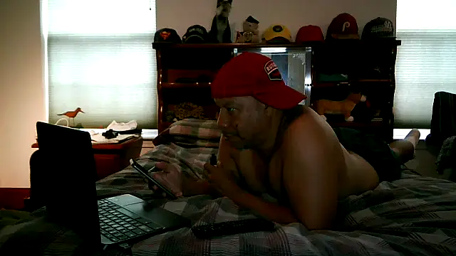 Snapshot of pimpdaddy4ever chatting on September 30, 4:23 pm pimpdaddy4ever online show from September 30, 4:23 pm