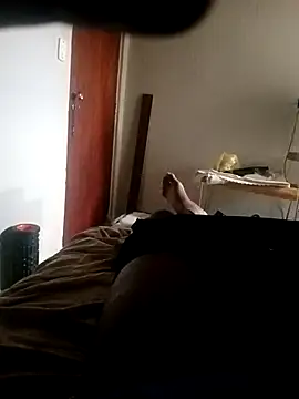 Snapshot of Beto0815 chatting on February 19, 3:52 pm Beto0815 online show from February 19, 3:52 pm