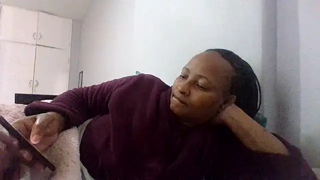 Snapshot of BabeAssXX chatting on October 11, 5:39 am BabeAssXX online show from October 11, 5:39 am