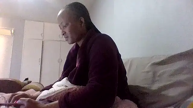 BabeAssXX online show from March 14, 4:51 am