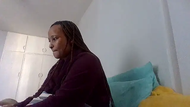BabeAssXX online show from April 26, 7:06 am