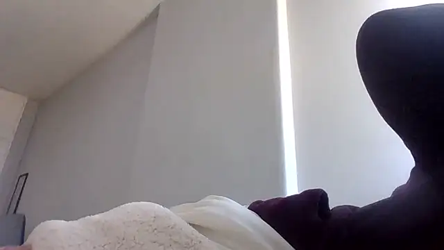 Snapshot of BabeAssXX chatting on June 30, 10:27 am BabeAssXX online show from June 30, 10:27 am