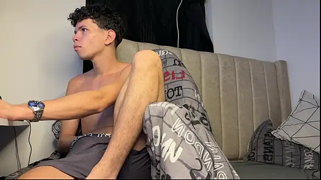 melo prin online show from December 22, 5:12 am