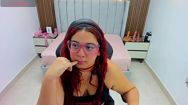 MADISON ROWAN1 online show from July 24, 3:15 am