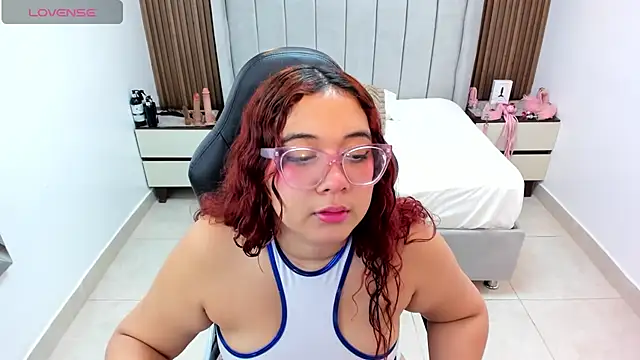 MADISON ROWAN1 online show from July 28, 3:13 am