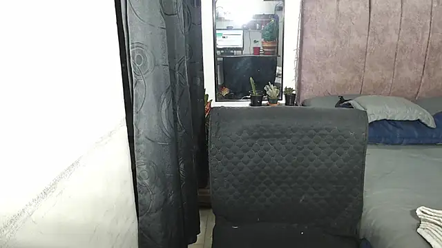 Liza Thurner online show from December 19, 12:13 am