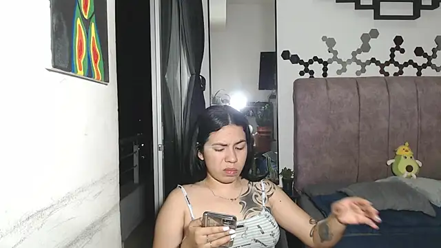 Snapshot of Liza_Thurner chatting on February 26, 11:48 pm Liza Thurner online show from February 26, 11:48 pm