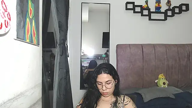 Snapshot of Liza_Thurner chatting on September 19, 3:08 am Liza Thurner online show from September 19, 3:08 am