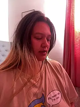 Ari Martin online show from February 6, 1:32 pm