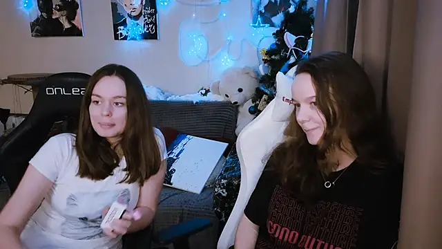 Snapshot of Bad_Girl009 chatting on December 15, 1:32 pm Bad Girl009 online show from December 15, 1:32 pm