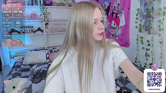 Snapshot of Milia_Parker chatting on February 4, 1:23 am Milia Parker online show from February 4, 1:23 am