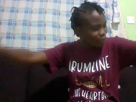 Snapshot of sexxyqueenn22 chatting on October 7, 10:07 pm sexxyqueenn22 online show from October 7, 10:07 pm