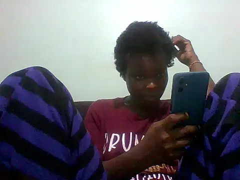 Snapshot of sexxyqueenn22 chatting on October 8, 11:13 pm sexxyqueenn22 online show from October 8, 11:13 pm