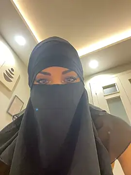 Amberonee31 online show from February 1, 7:44 pm