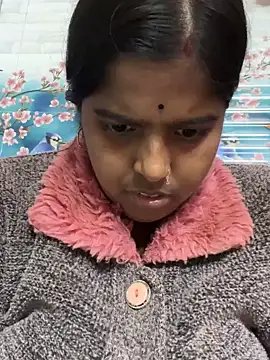 Snapshot of Beauty-queen chatting on February 1, 10:15 am Beauty-queen online show from February 1, 10:15 am