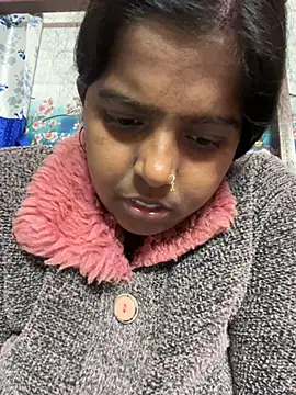 Snapshot of Beauty-queen chatting on February 11, 12:58 pm Beauty-queen online show from February 11, 12:58 pm