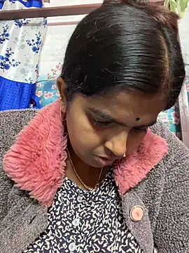 Snapshot of Beauty-queen chatting on February 21, 11:01 am Beauty-queen online show from February 21, 11:01 am