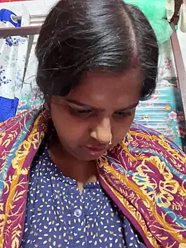 Snapshot of Beauty-queen chatting on March 8, 9:06 am Beauty-queen online show from March 8, 9:06 am