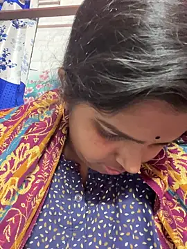 Snapshot of Beauty-queen chatting on March 8, 2:40 pm Beauty-queen online show from March 8, 2:40 pm