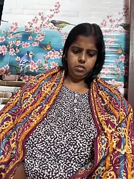 Snapshot of Beauty-queen chatting on November 9, 10:57 am Beauty-queen online show from November 9, 10:57 am