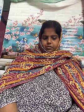 Snapshot of Beauty-queen chatting on November 21, 2:27 pm Beauty-queen online show from November 21, 2:27 pm