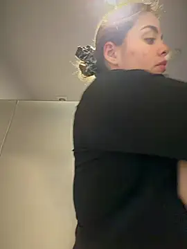Alirawrz online show from June 23, 2:26 pm