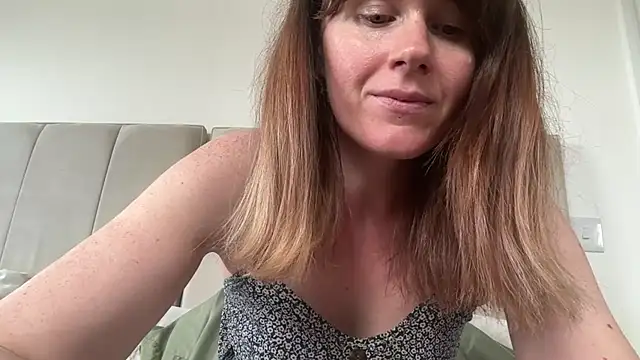 redheadrosie69 online show from June 17, 9:12 am