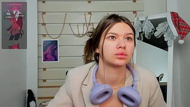 Josephine Kiss online show from January 17, 6:57 am