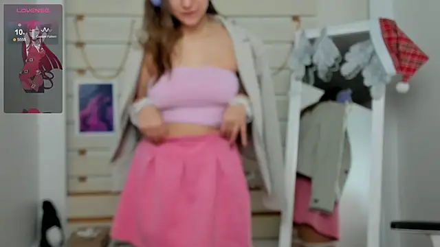 Josephine Kiss online show from January 17, 10:00 am