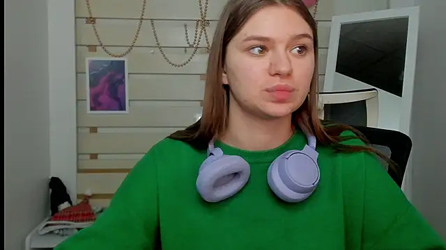 Josephine Kiss online show from February 21, 1:11 pm