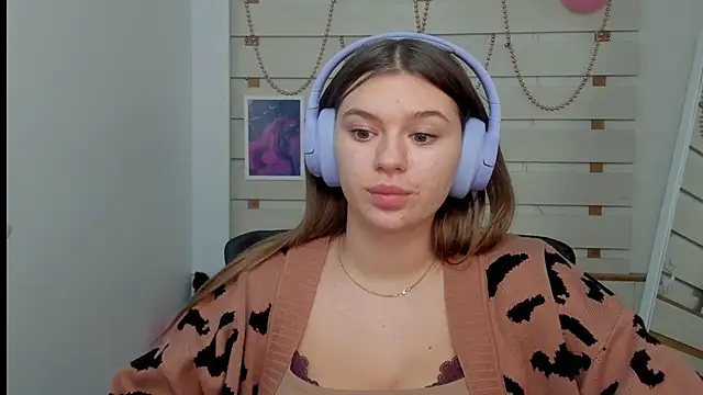 Josephine Kiss online show from February 26, 1:52 pm