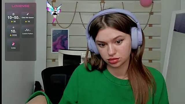 Josephine Kiss online show from March 13, 4:12 pm