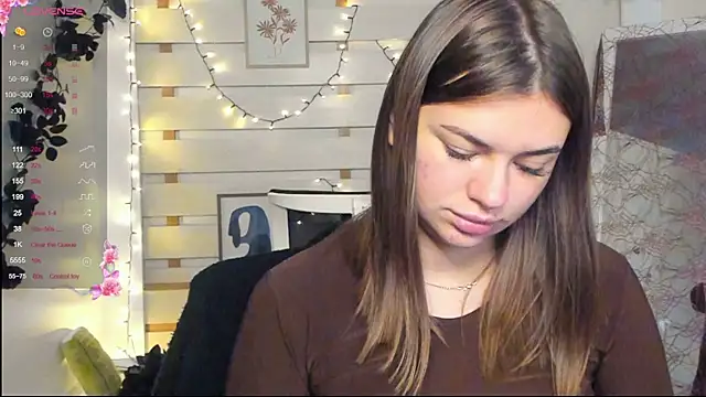 Josephine Kiss online show from November 4, 12:59 pm