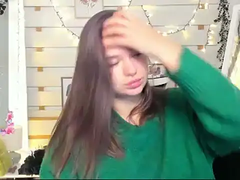 Josephine Kiss online show from December 21, 12:45 pm