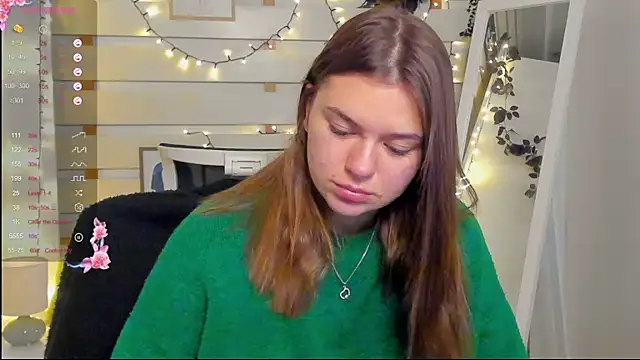 Josephine Kiss online show from January 18, 2:10 pm