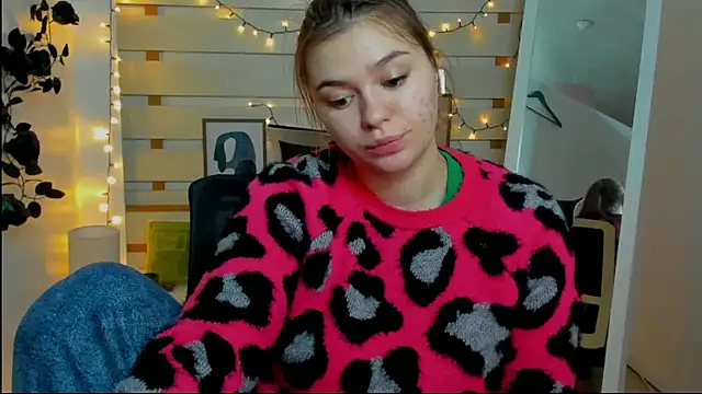 Josephine Kiss online show from February 25, 1:54 pm