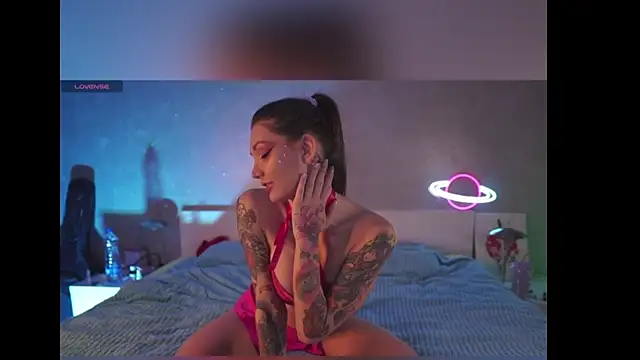Lady3Holes online show from July 8, 5:17 pm