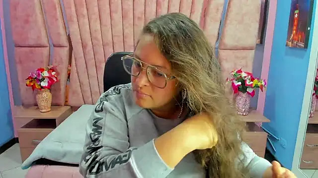 SaraThomso online show from February 27, 3:25 am