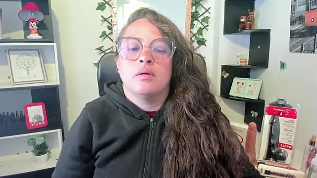 SaraThomso online show from October 4, 3:37 am