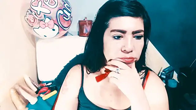 Snapshot of luisahott chatting on April 23, 4:09 pm luisahott online show from April 23, 4:09 pm