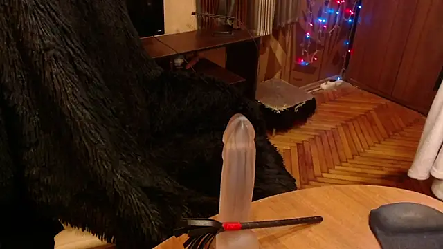 Snapshot of Miss_Tress chatting on March 6, 11:31 pm Miss Tress online show from March 6, 11:31 pm